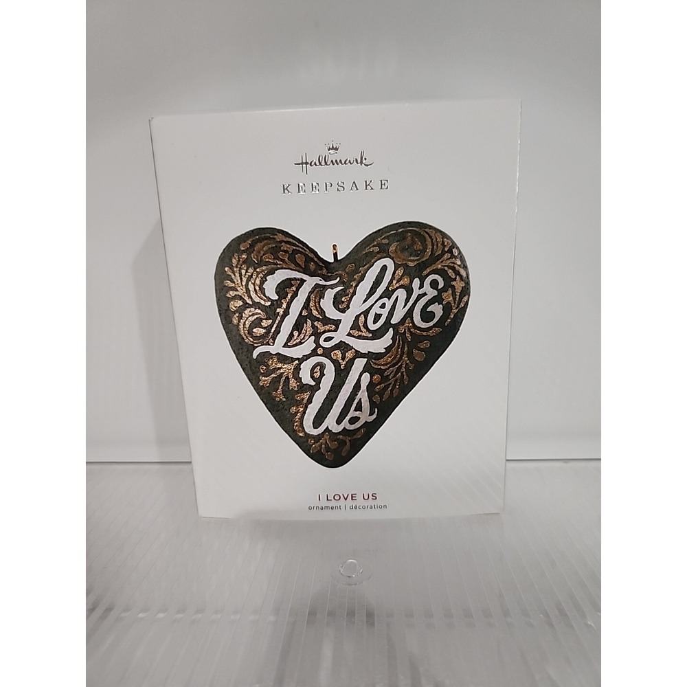 Hallmark Keepsake 2019 I Love Us Heart Concrete Ornament Tammy Haddix QHX4007